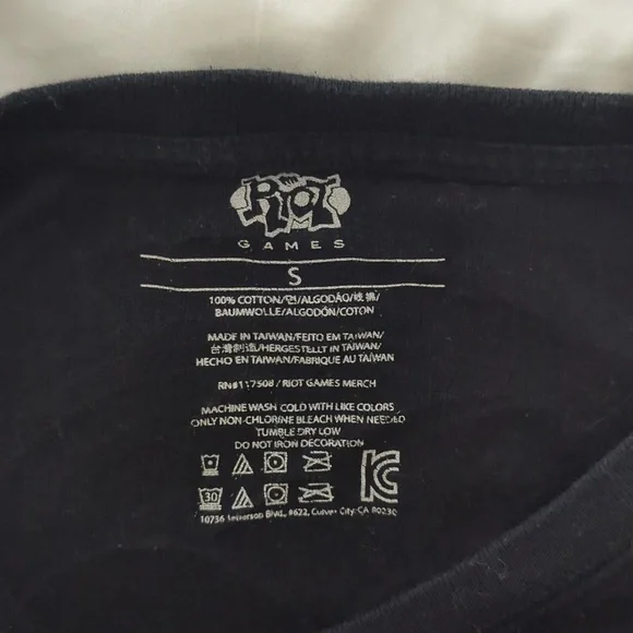 Riot Games Jinx "Bye Bye" Long sleeve Tee - Picture 3 of 4